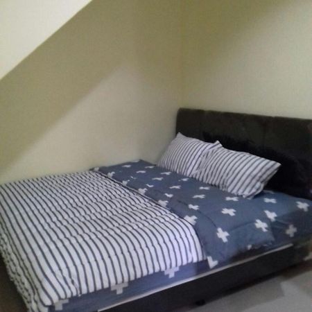 Villa Town House Batu Бату Экстерьер фото