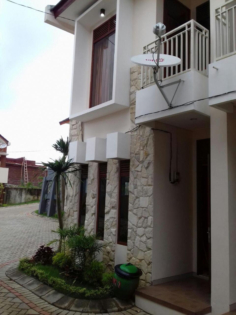 Villa Town House Batu Бату Экстерьер фото