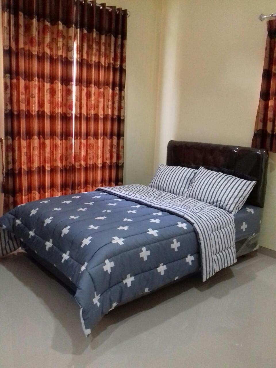 Villa Town House Batu Бату Экстерьер фото