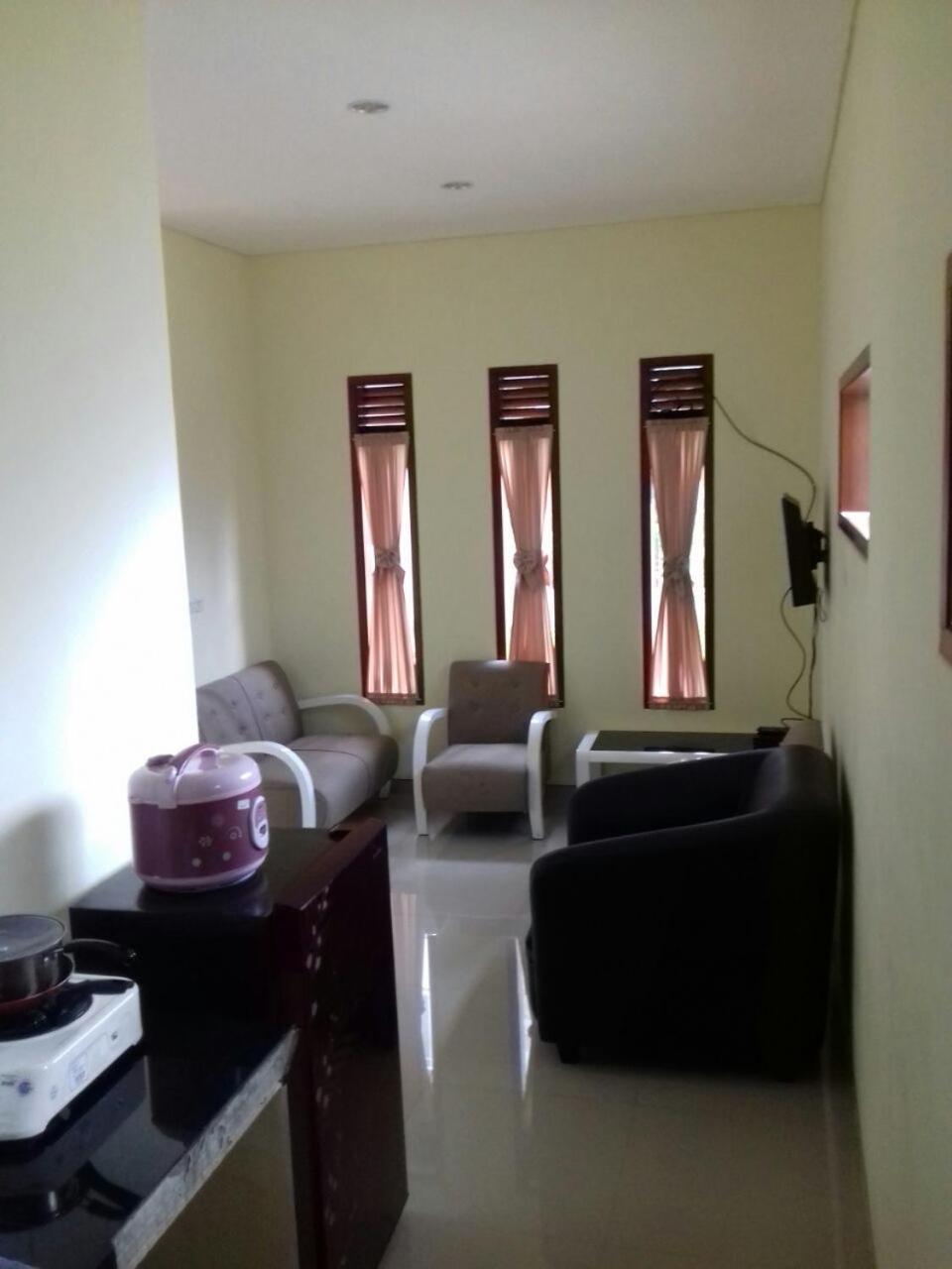 Villa Town House Batu Бату Экстерьер фото